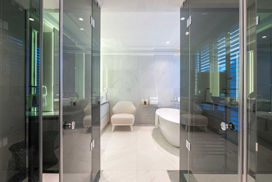 4 Bedroom Property for Sale in Clifton Western Cape